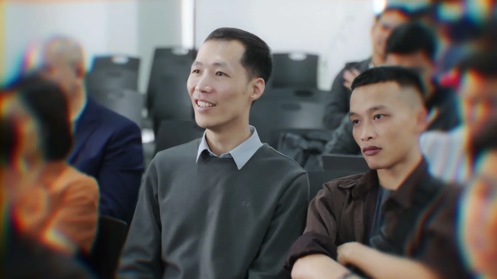 Nụ cười tươi của đồng nghiệp tại sự kiện HCC Hà Nội