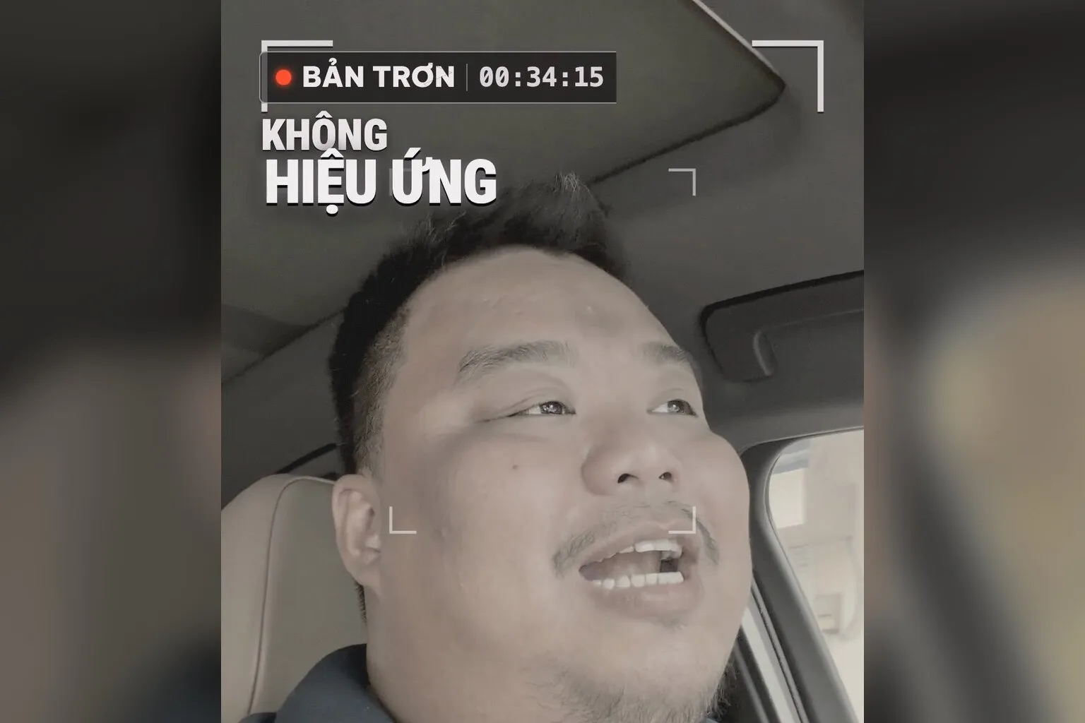 Khung hình thật video trơn bạc màu, nhãn BẢN TRƠN KHÔNG HIỆU ỨNG, người xem dễ lướt qua