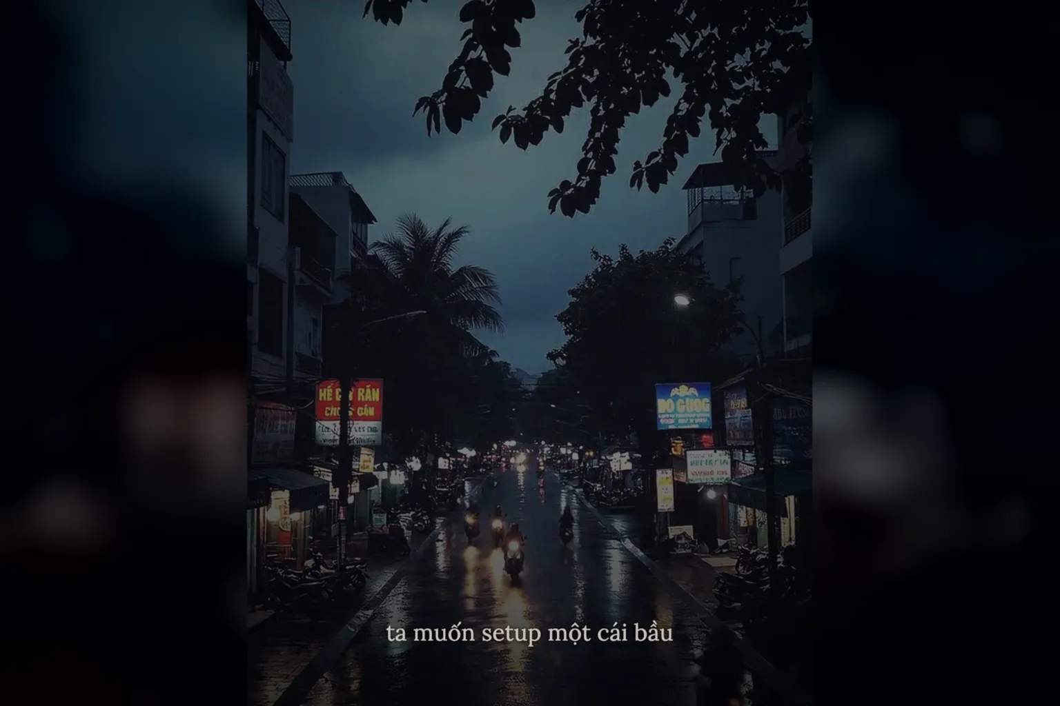 B-roll AI tạo: phố Sài Gòn chập tối sau mưa, đường ướt, đèn xe và hàng cây