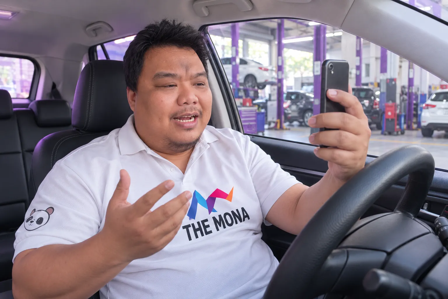 Một ngày chạy Trợ lý AI Social Branding: Hùng quay video ngắn trong xe bằng iPhone cũ